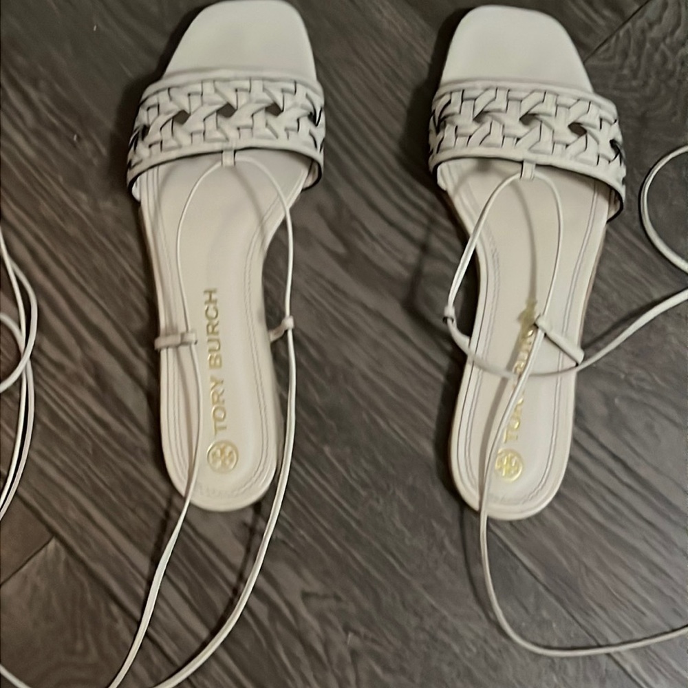 Tory Burch Basketweave Espadrille Calf Leather in New Cream size 9.5
